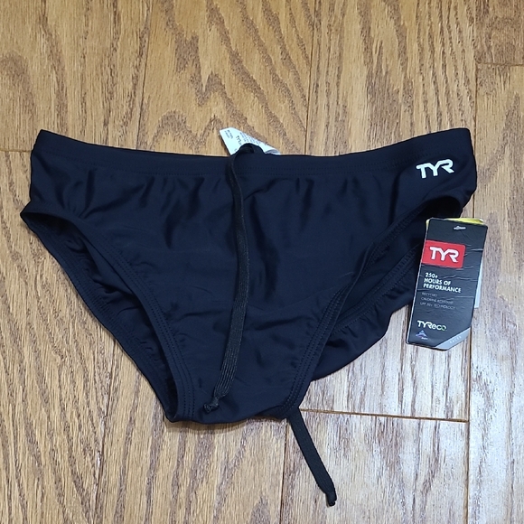 TYR racer solid black swim brief sz 32 NWT - Picture 1 of 3
